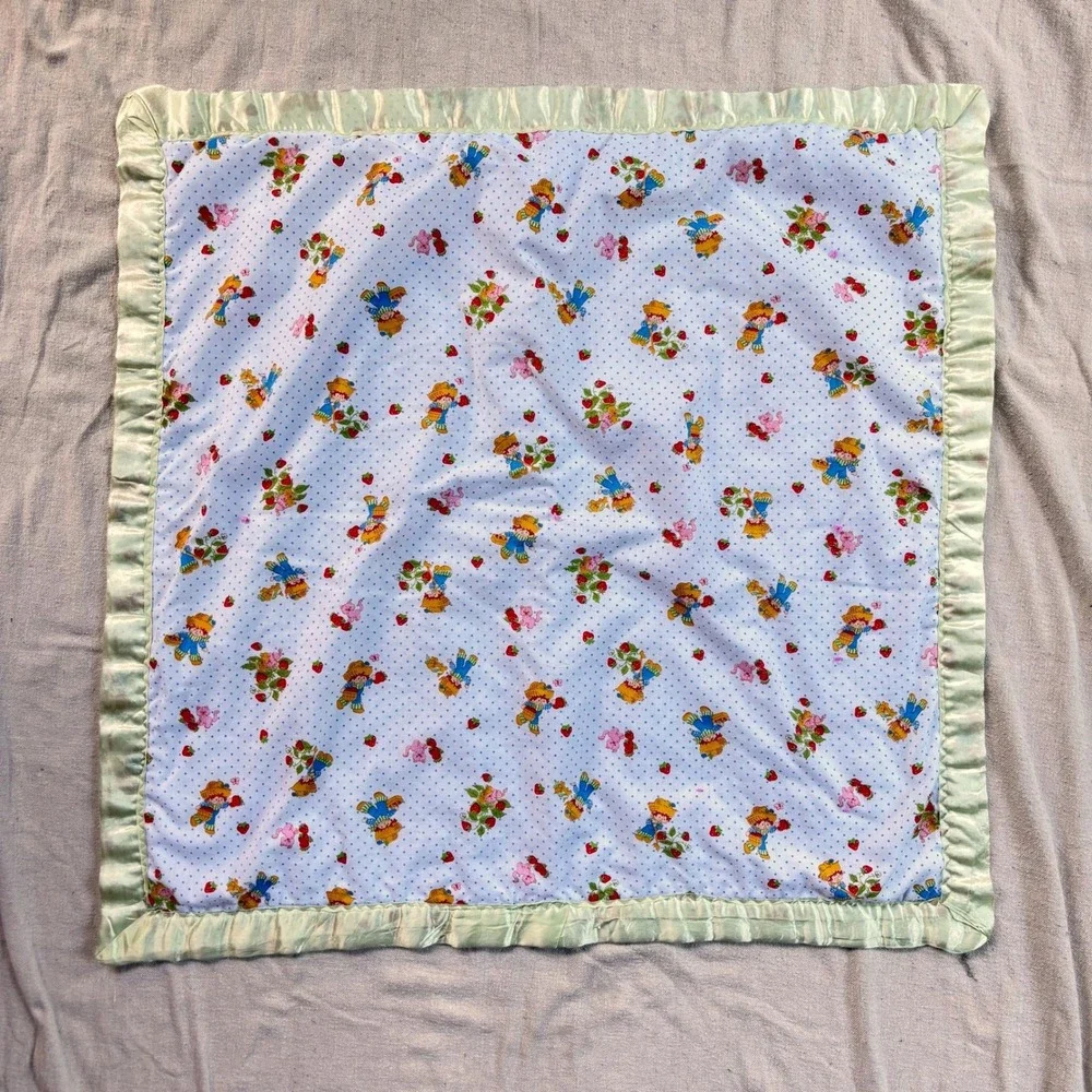 Vintage Strawberry Shortcake Baby Blanket Satin Trim Ruffle Blue White 30x30